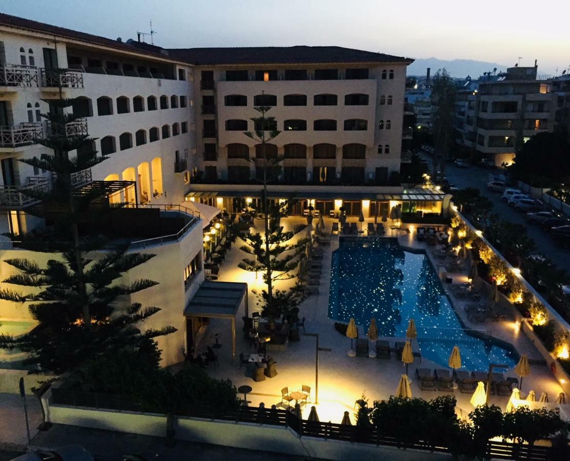 Sol & Mare - Beach Front Rétino Exterior foto